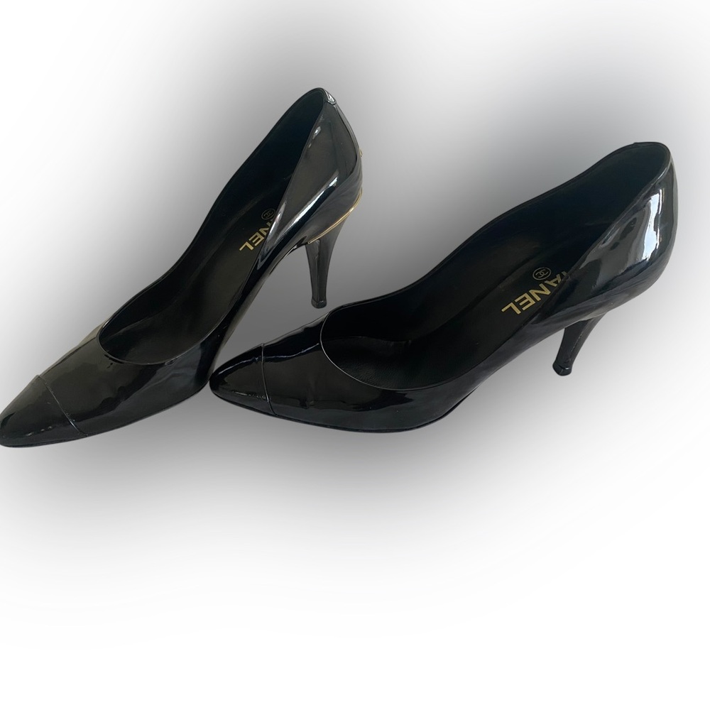 CHANEL Black Patent Leather Heels with Gold Accent size 39.5 - Picture 9 of 14